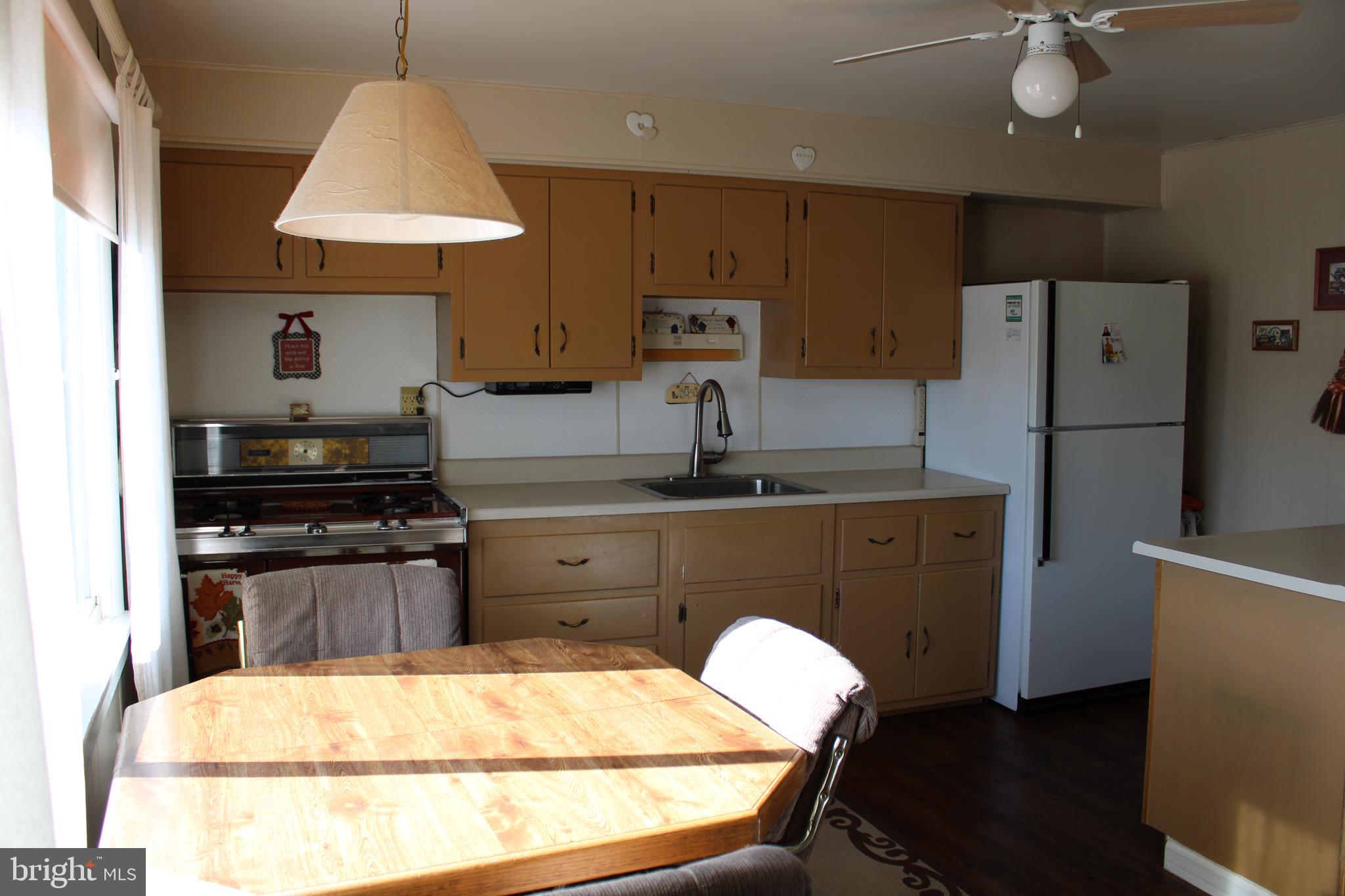 8033 Wynbrook Road Baltimore, MD 21224 - Photo 7 of 26