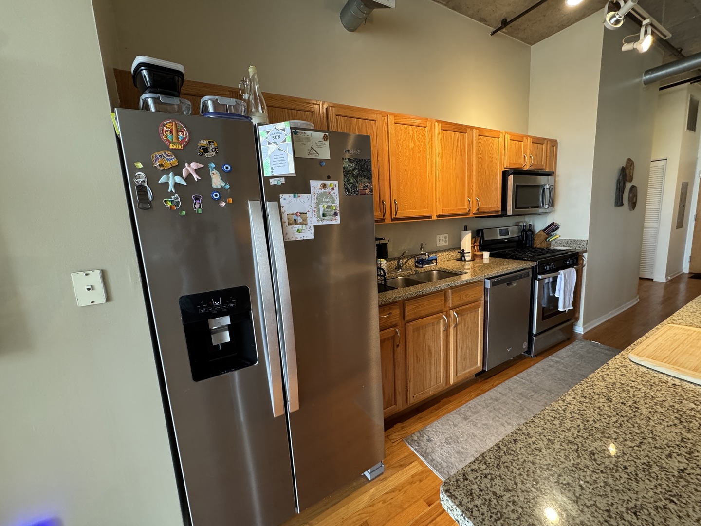 1000 West Adams Street, Unit 810 Chicago, IL 60607 - Photo 9 of 23 Gallery Image 9