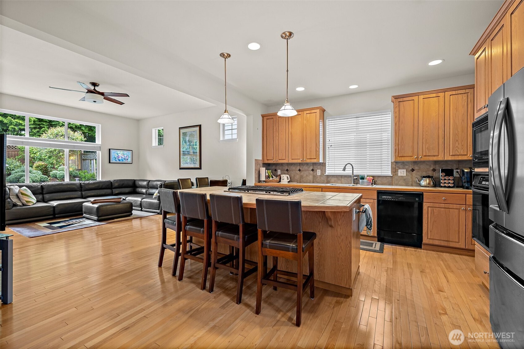 16616 Southeast 165th Way Renton, WA 98058 - Photo 12 of 28