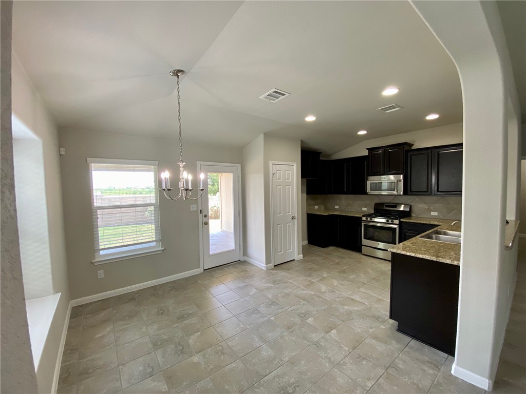 120 Chickadee Cove Kyle, TX 78640 - Photo 5 of 16