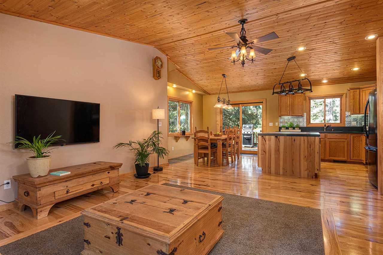 12022 Ski Run Road Truckee, CA 96161 - Photo 4 of 21 Gallery Image 4