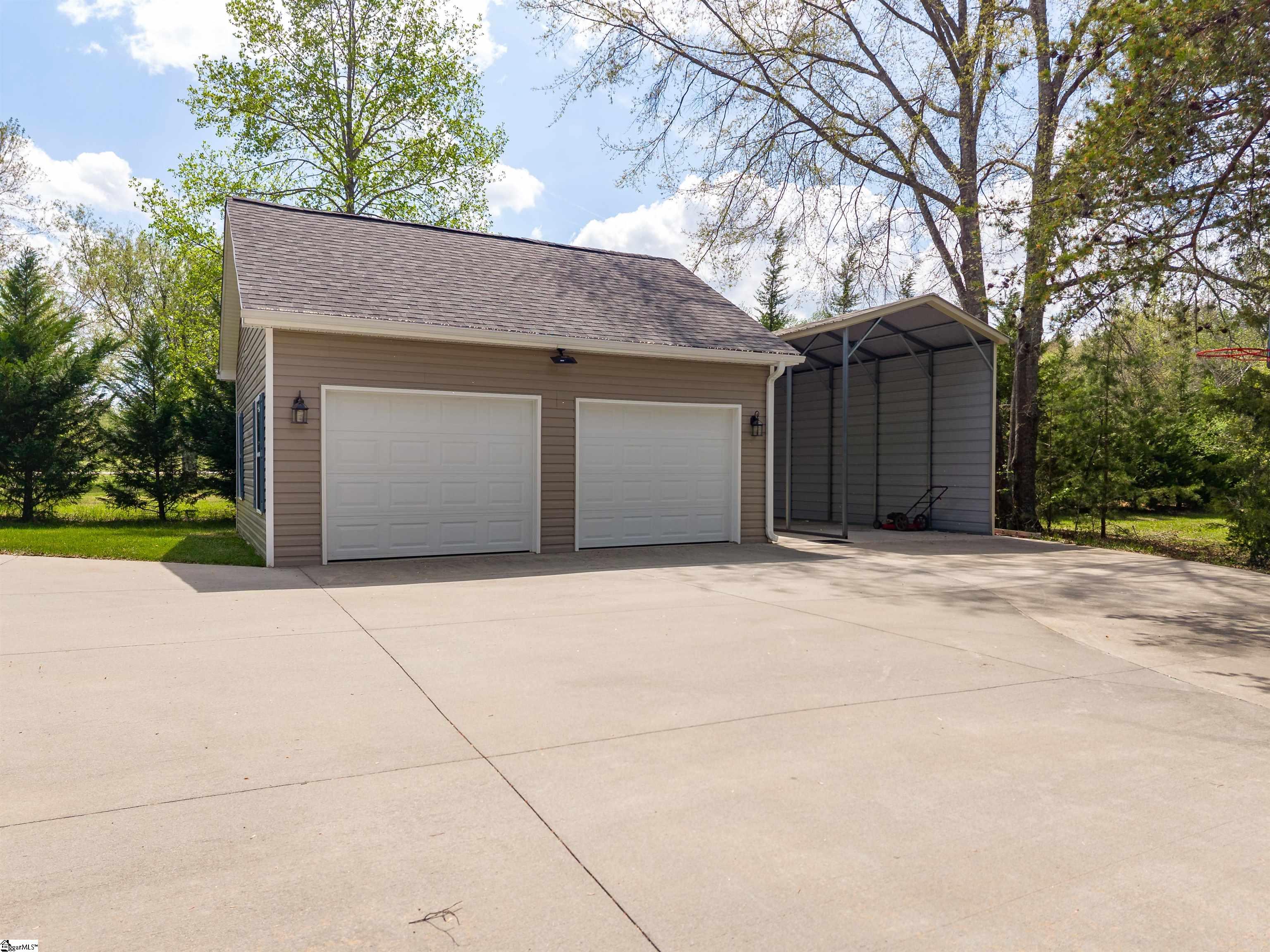 2500 South Blackstock Road Landrum, SC 29356 - Photo 44 of 49