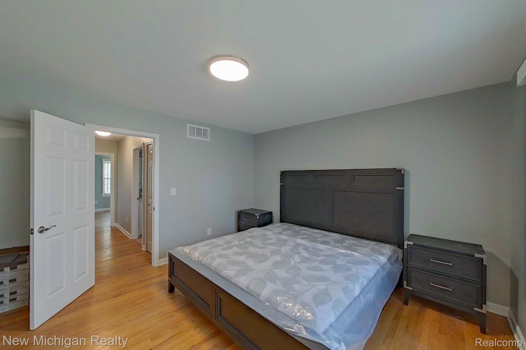 9393 Torrey Road Grand Blanc, MI 48439 - Photo 11 of 34 Gallery Image 11