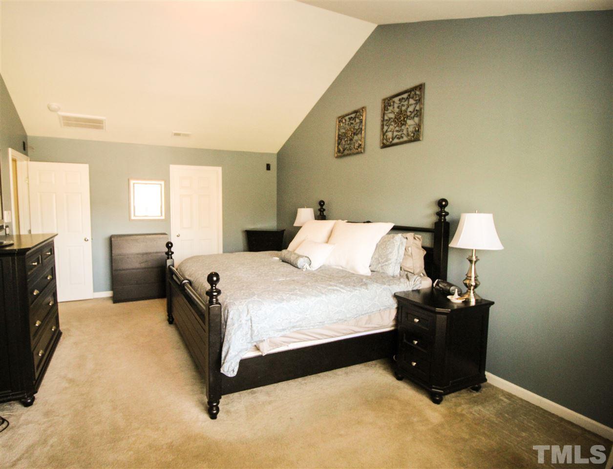 101 Riley Oaks Lane Apex, NC 27539 - Photo 13 of 25 Gallery Image 13