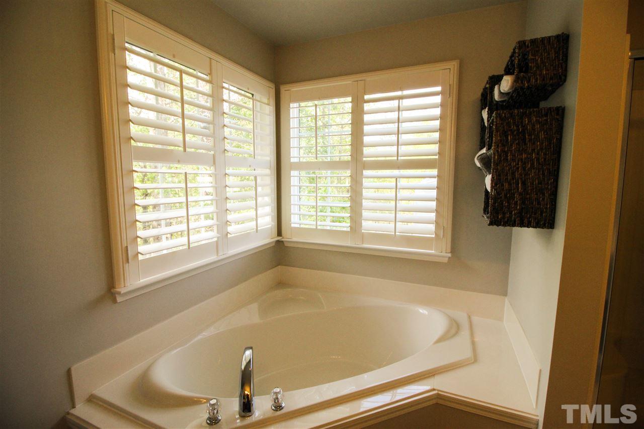101 Riley Oaks Lane Apex, NC 27539 - Photo 15 of 25 Gallery Image 15