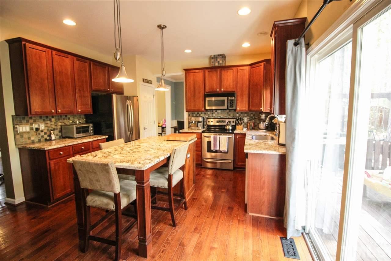 101 Riley Oaks Lane Apex, NC 27539 - Photo 9 of 25 Gallery Image 9