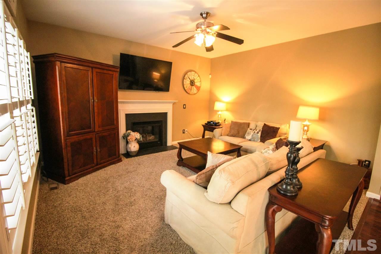 101 Riley Oaks Lane Apex, NC 27539 - Photo 10 of 25 Gallery Image 10