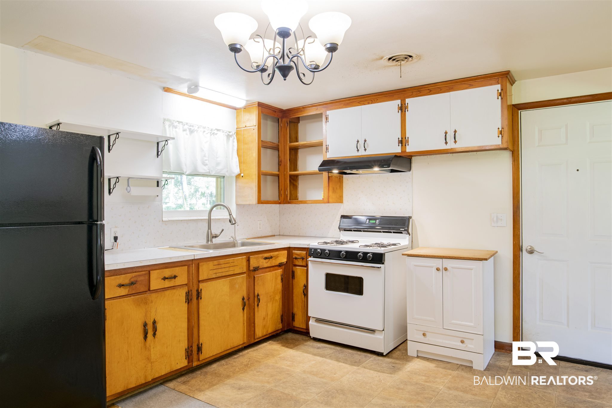 108 South Stuart Street Foley, AL 36535 - Photo 10 of 26