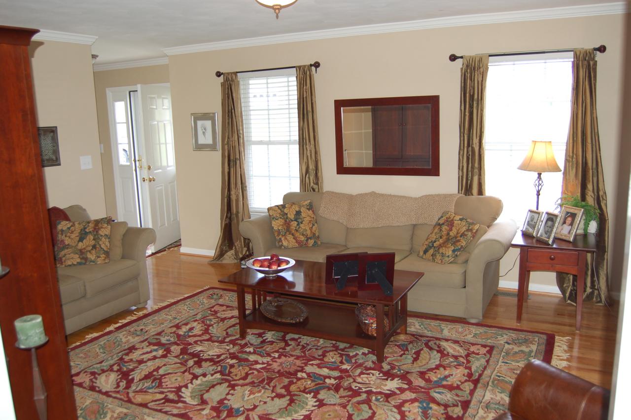 5626 Cortland Road Roanoke, VA 24019 - Photo 8 of 14 Living