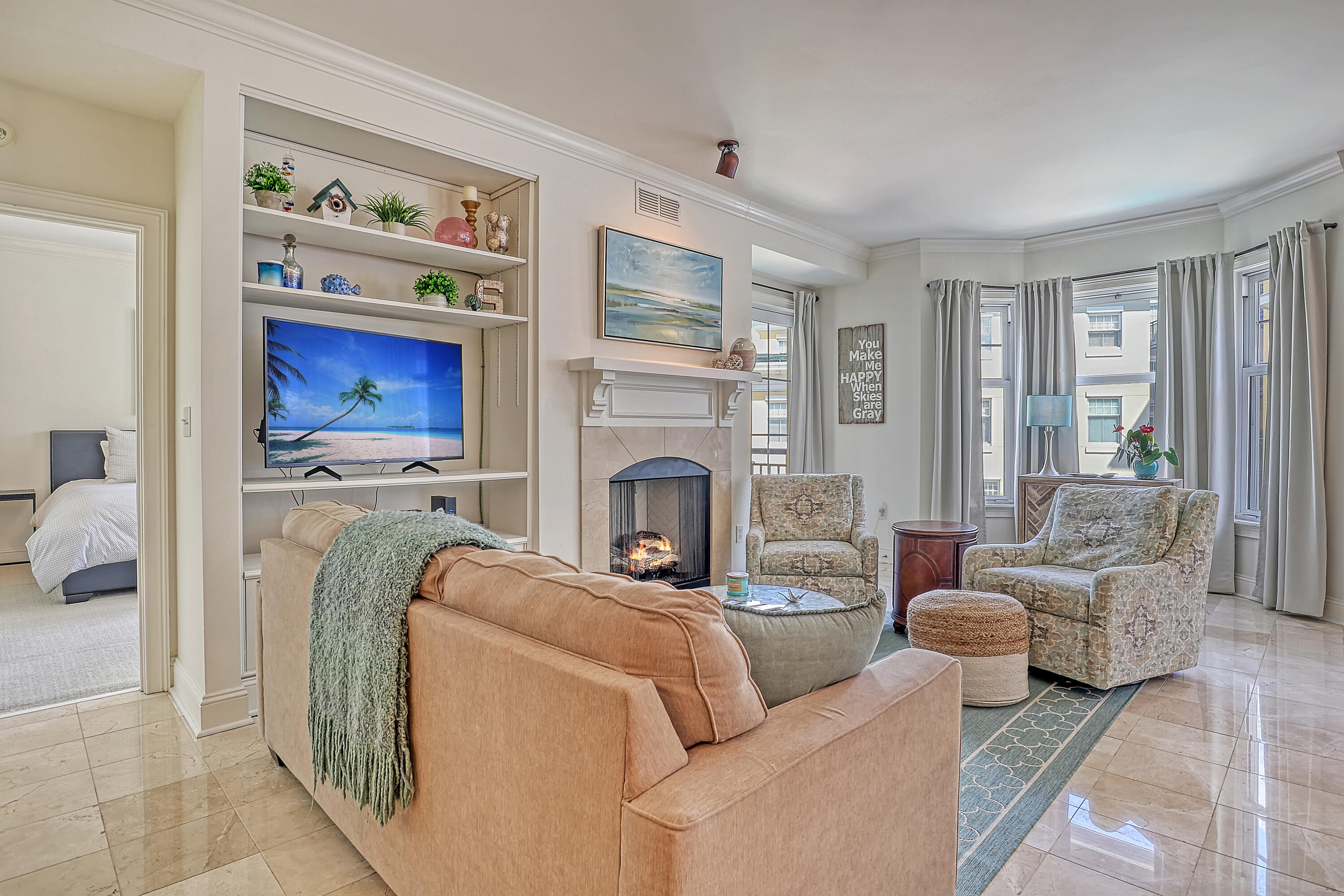 498 Albemarle Road, Unit 315 Charleston, SC 29407 - Photo 4 of 38 Family Room