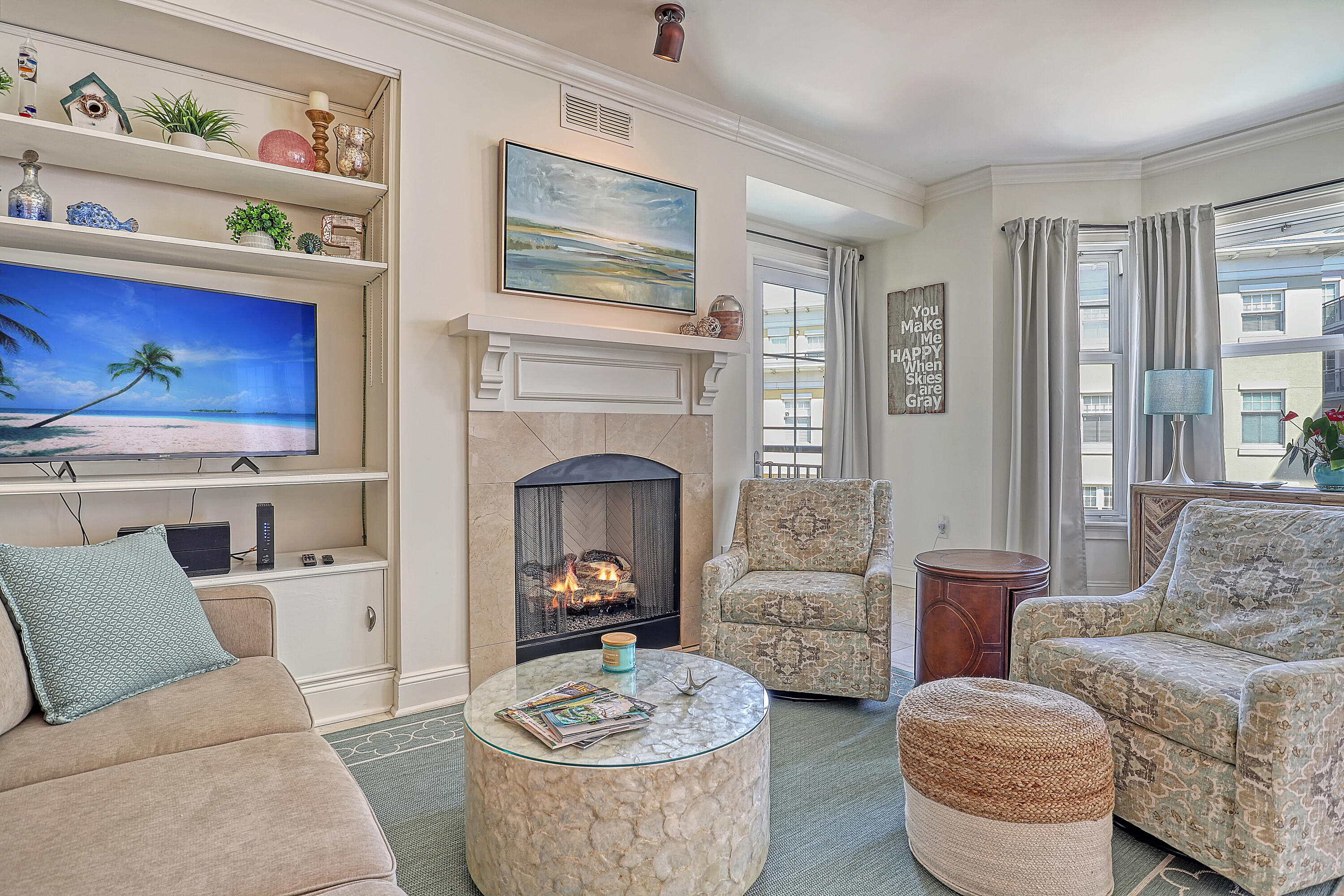 498 Albemarle Road, Unit 315 Charleston, SC 29407 - Photo 5 of 38 Gas Fireplace