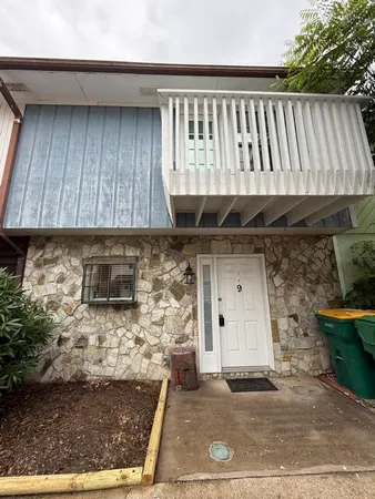 $1,495 | 940 Central Avenue, Unit 9, Fort Walton Beach, FL 32547