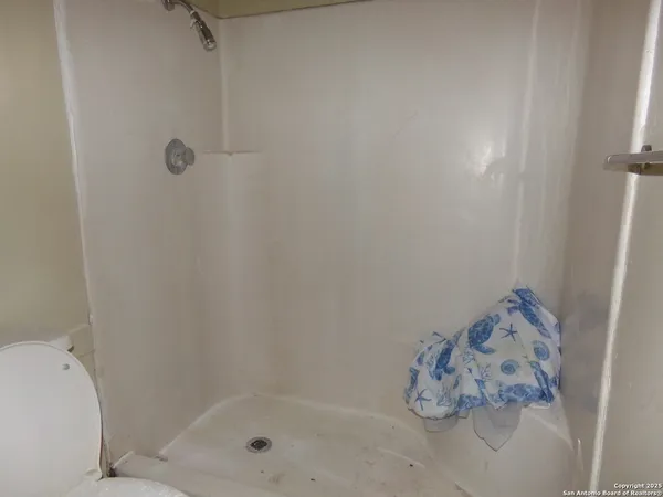 a bathroom with a bathtub