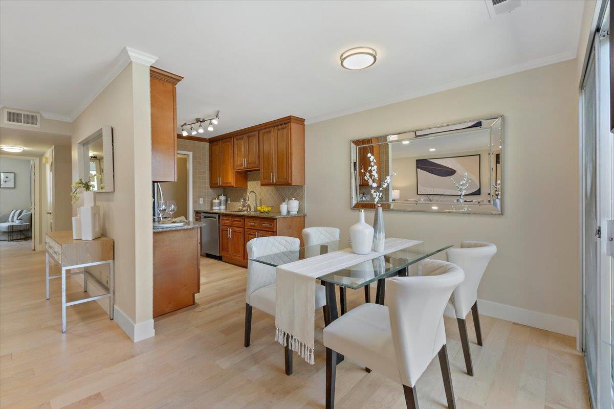 255 South Rengstorff Avenue, Unit 39 Mountain View, CA 94040 - Photo 6 of 26 Gallery Image 6