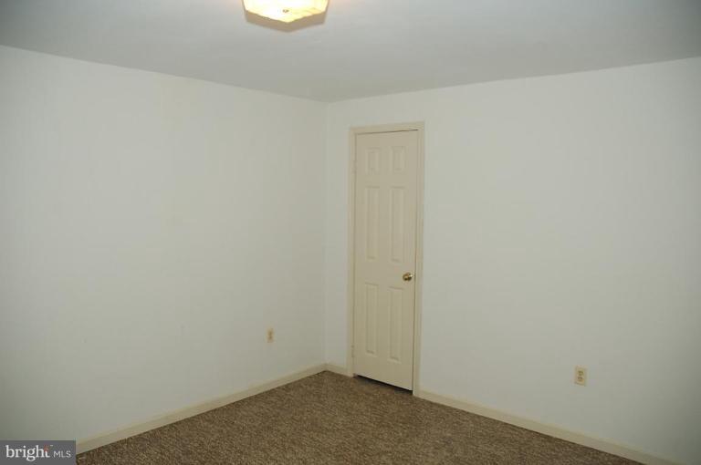 10179 Red Spruce Road Fairfax, VA 22032 - Photo 16 of 17 Den