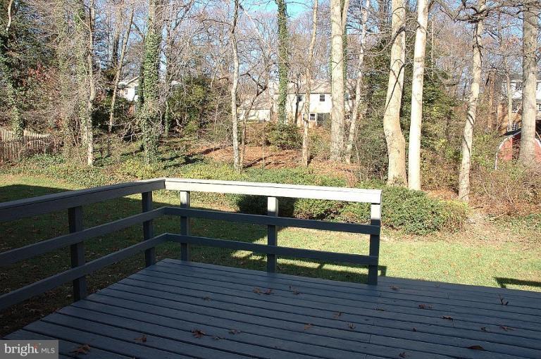 10179 Red Spruce Road Fairfax, VA 22032 - Photo 8 of 17 Deck