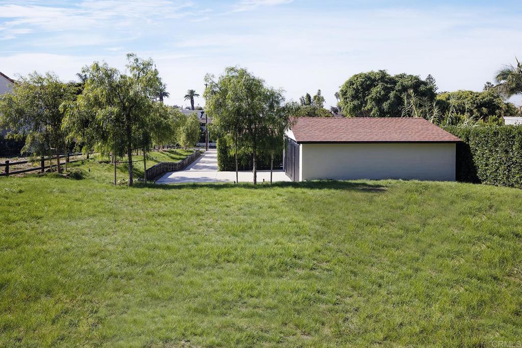 1935 Santa Fe Avenue Del Mar, CA 92014 - Photo 31 of 42 a view of a house with a yard and sitting area