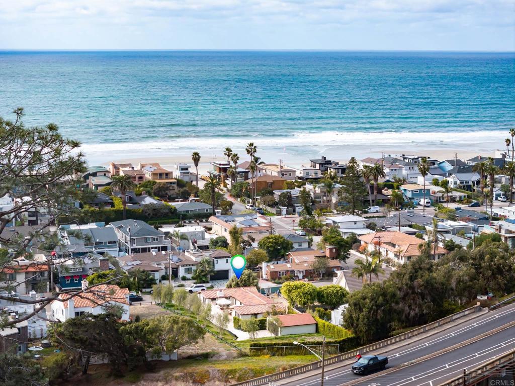 1935 Santa Fe Avenue Del Mar, CA 92014 - Photo 37 of 42 a view of a city