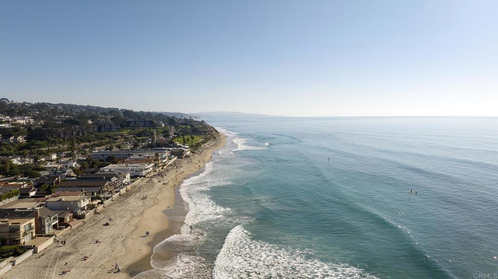 1935 Santa Fe Avenue Del Mar, CA 92014 - Photo 41 of 42 a view of a dry yard with wooden floor and fence