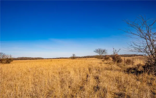 $1,140,000 | 355 Georgia Road, Williamsburg, KS 66095
