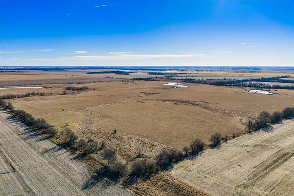 $1,140,000 | 355 Georgia Road, Williamsburg, KS 66095
