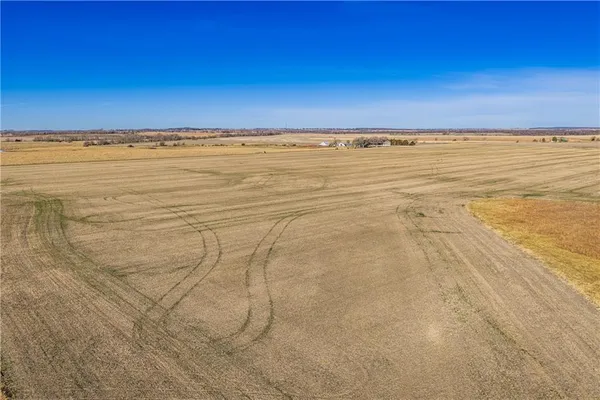 $1,140,000 | 355 Georgia Road, Williamsburg, KS 66095