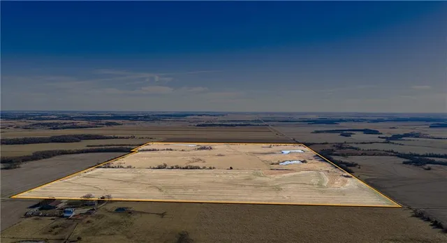 $1,200,000 | 355 Georgia Road, Williamsburg, KS 66095