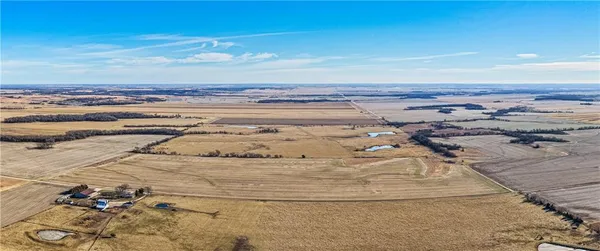$1,140,000 | 355 Georgia Road, Williamsburg, KS 66095