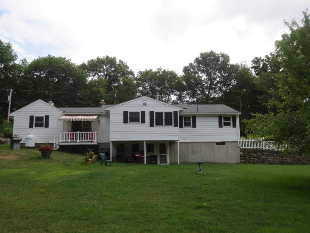 40 Absalona Hill Road Glocester, RI 02814 - Photo 3 of 25