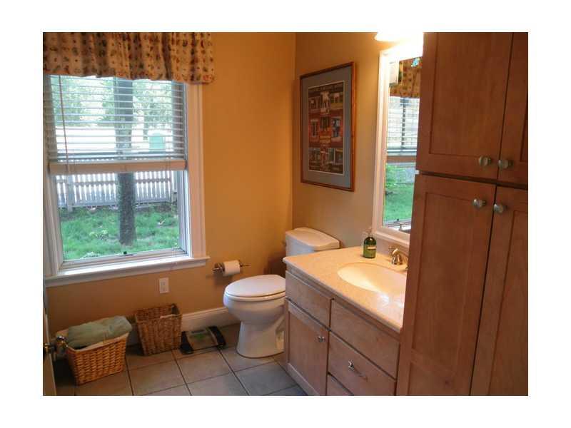 4 Village Way, Unit 4 Cumberland Center, ME 04021 - Photo 6 of 10 Bathroom.