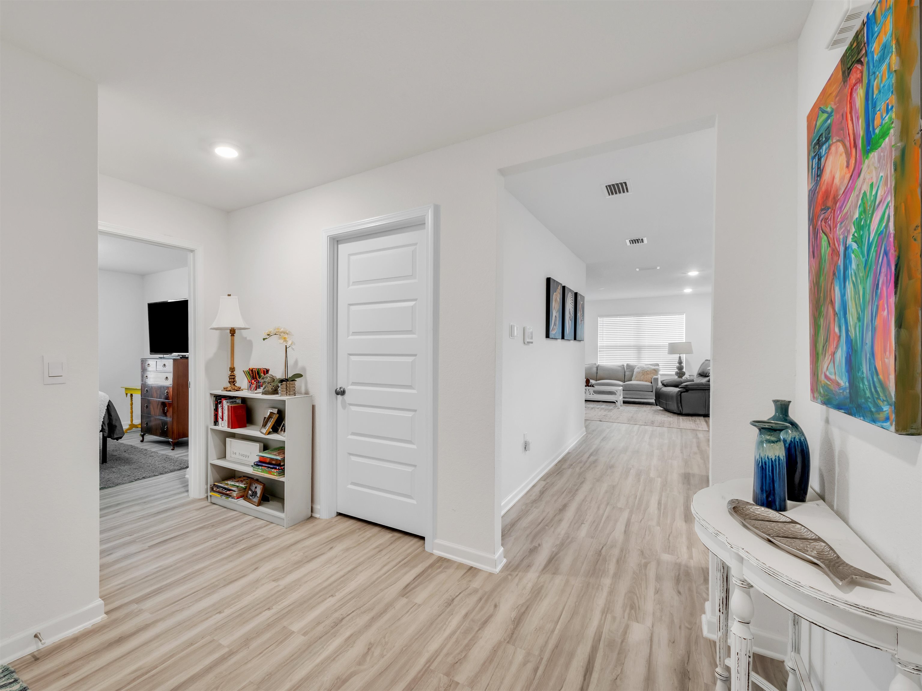 381 Winters Avenue Gulf Shores, AL 36542 - Photo 16 of 34 Hallway