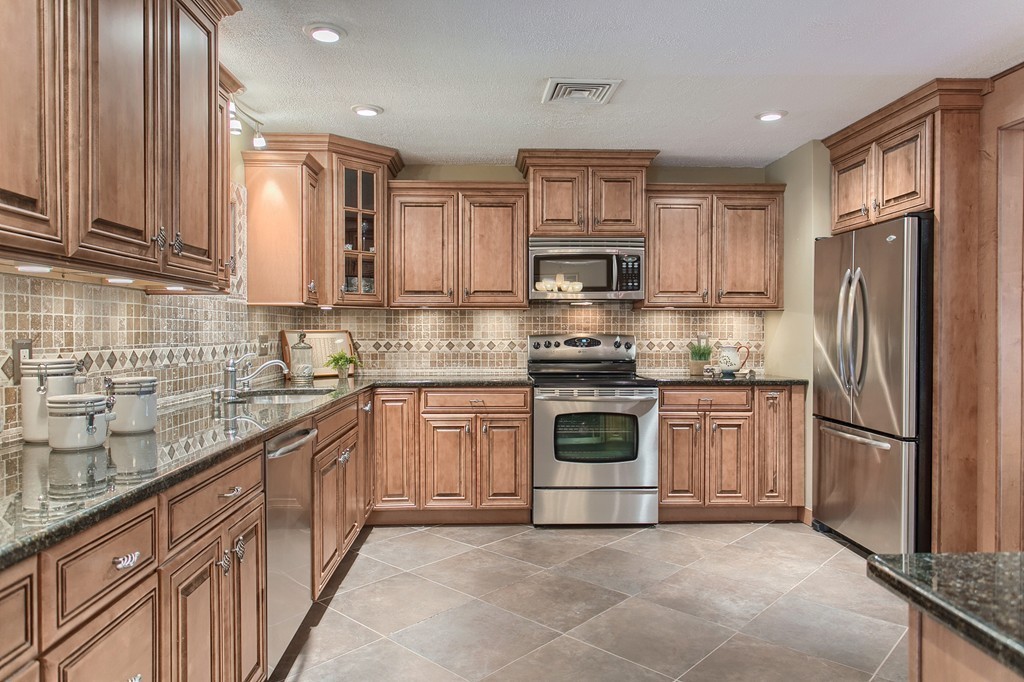 3 Gates Road Peabody, MA 01960 - Photo 8 of 28