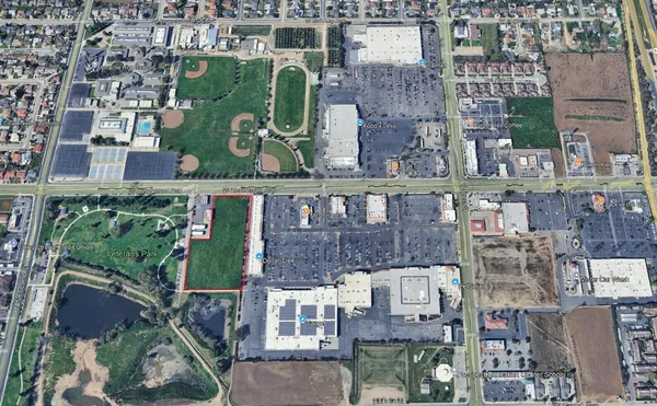 $2,750,000 | 1425 East Henderson Avenue, Porterville, CA 93257