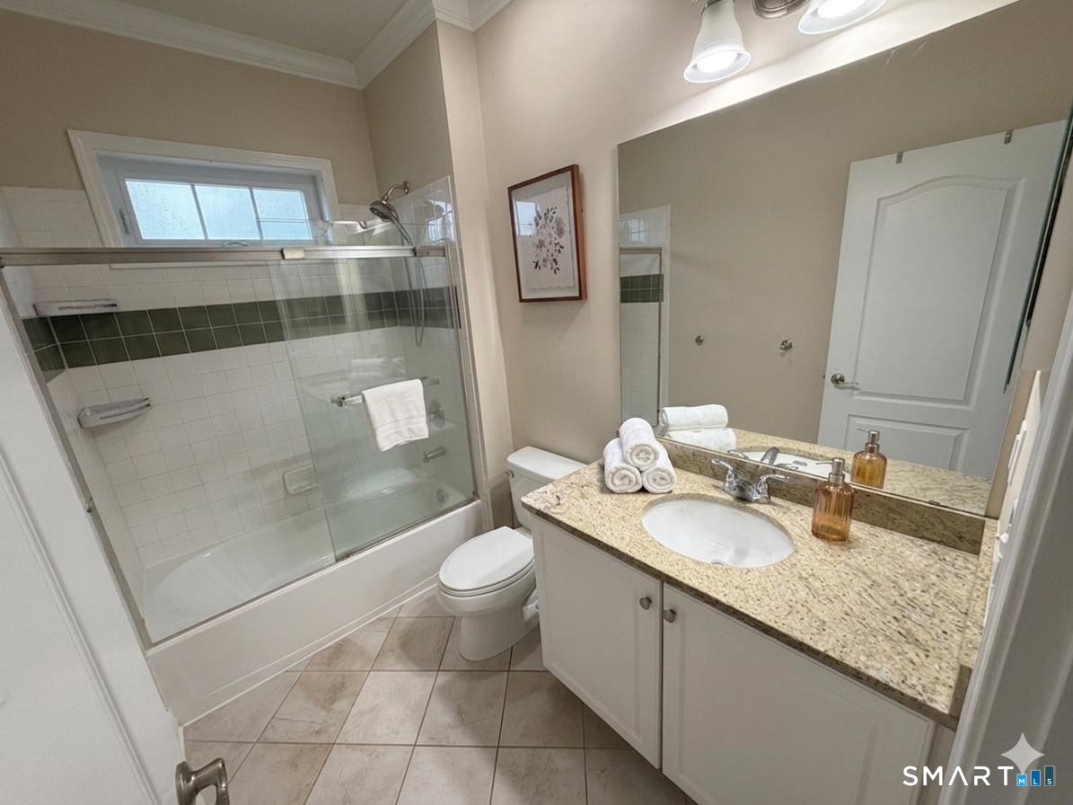 143 Rochela Drive Southington, CT 06489 - Photo 10 of 25
