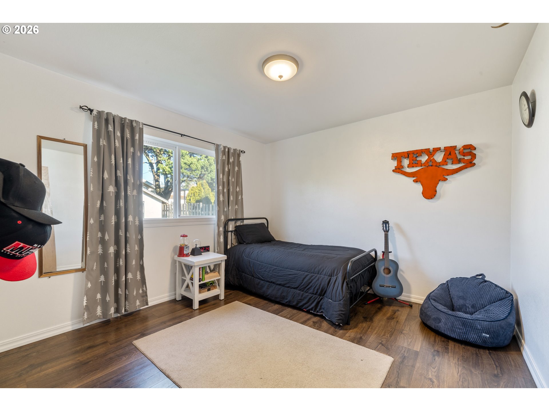 3500 Hawthorne Lane Tillamook, OR 97141 - Photo 16 of 35 a living room with furniture and a window
