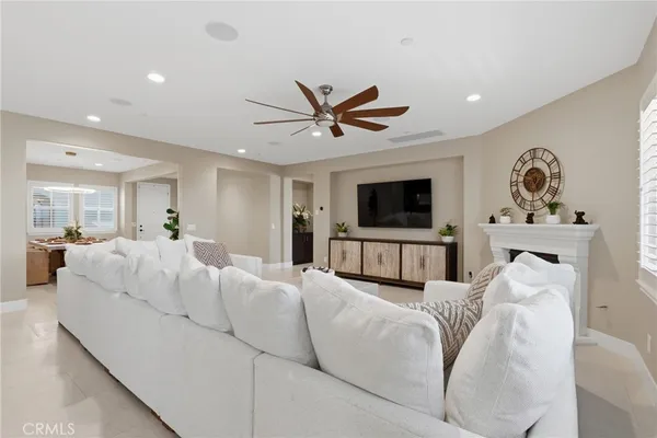 $929,900 | 32743 Cherokee Rose Street, Winchester, CA 92596