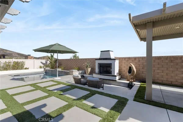 $929,900 | 32743 Cherokee Rose Street, Winchester, CA 92596