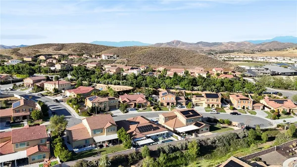 $929,900 | 32743 Cherokee Rose Street, Winchester, CA 92596