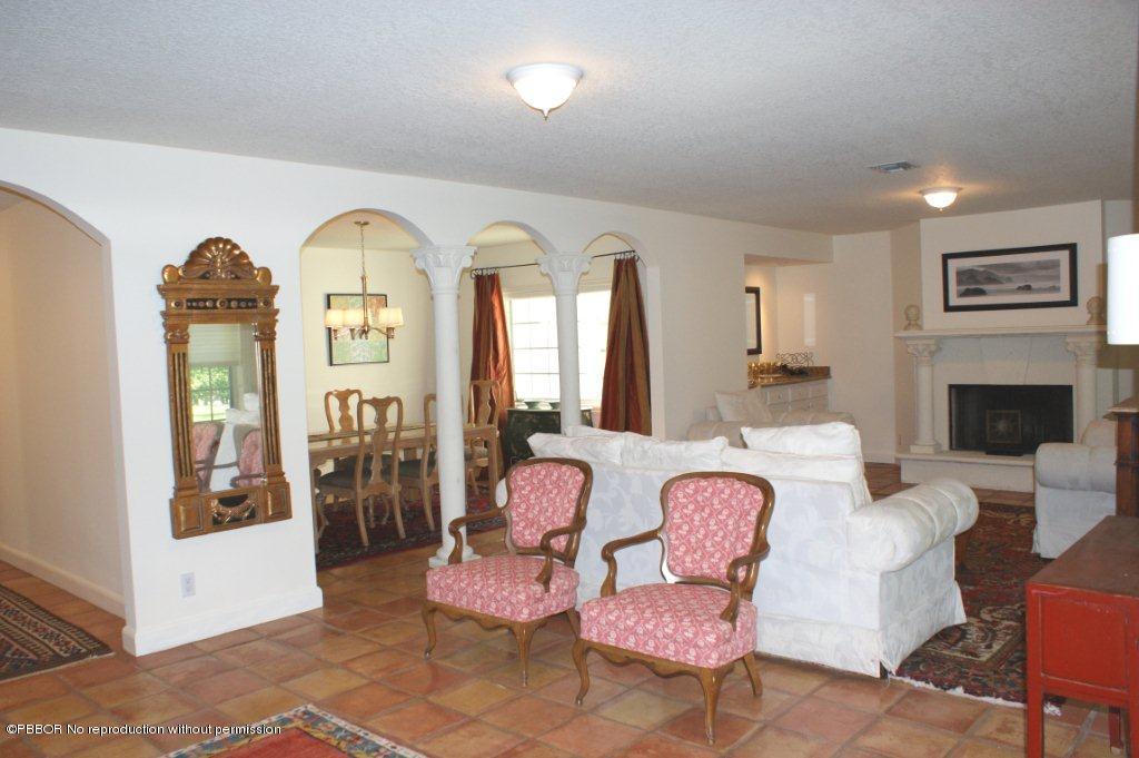 230 Arabian Road Palm Beach, FL 33480 - Photo 2 of 11 Living Room