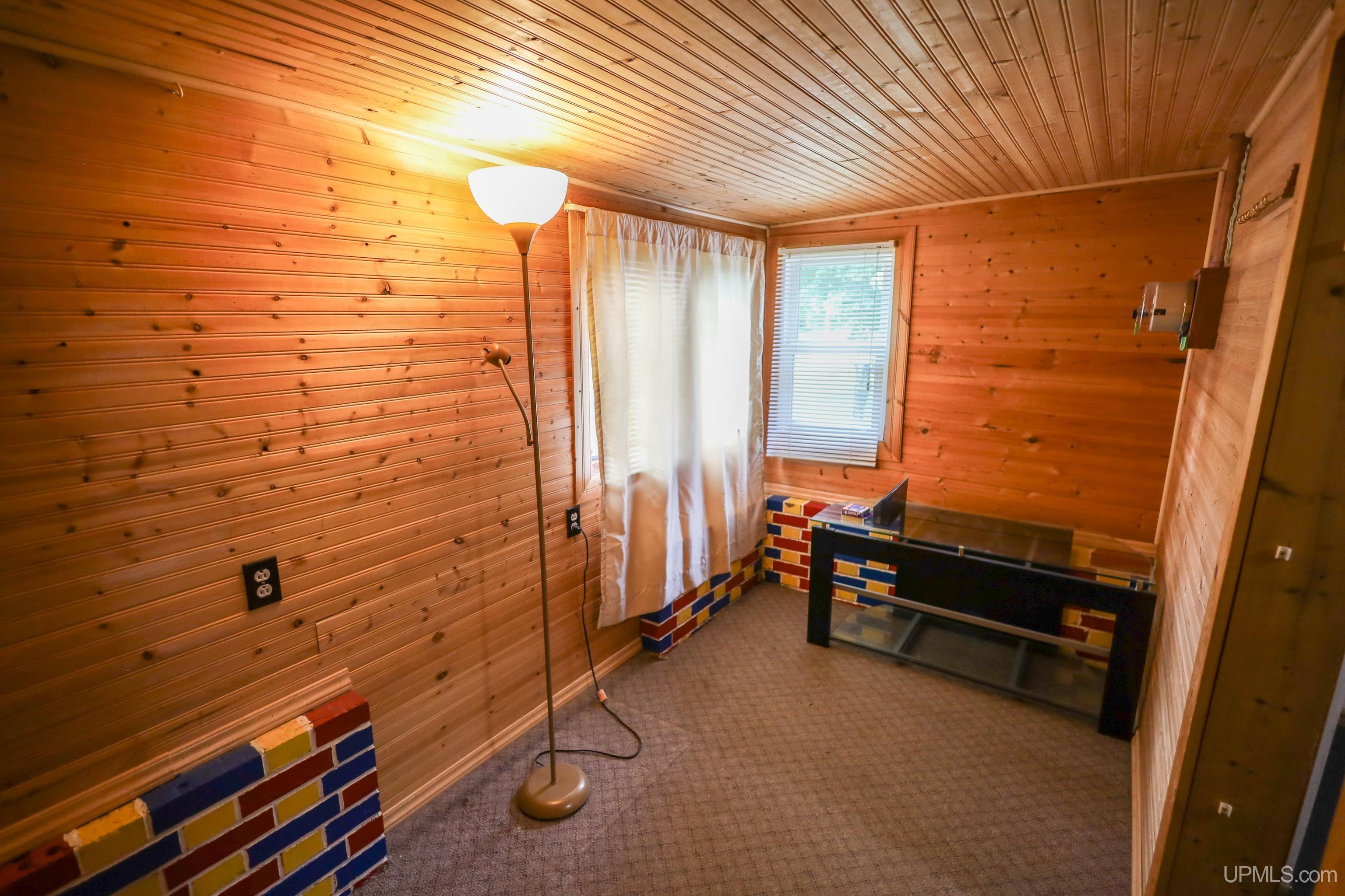 604 Willow Road Marquette, MI 49855 - Photo 25 of 36 Gallery Image 25