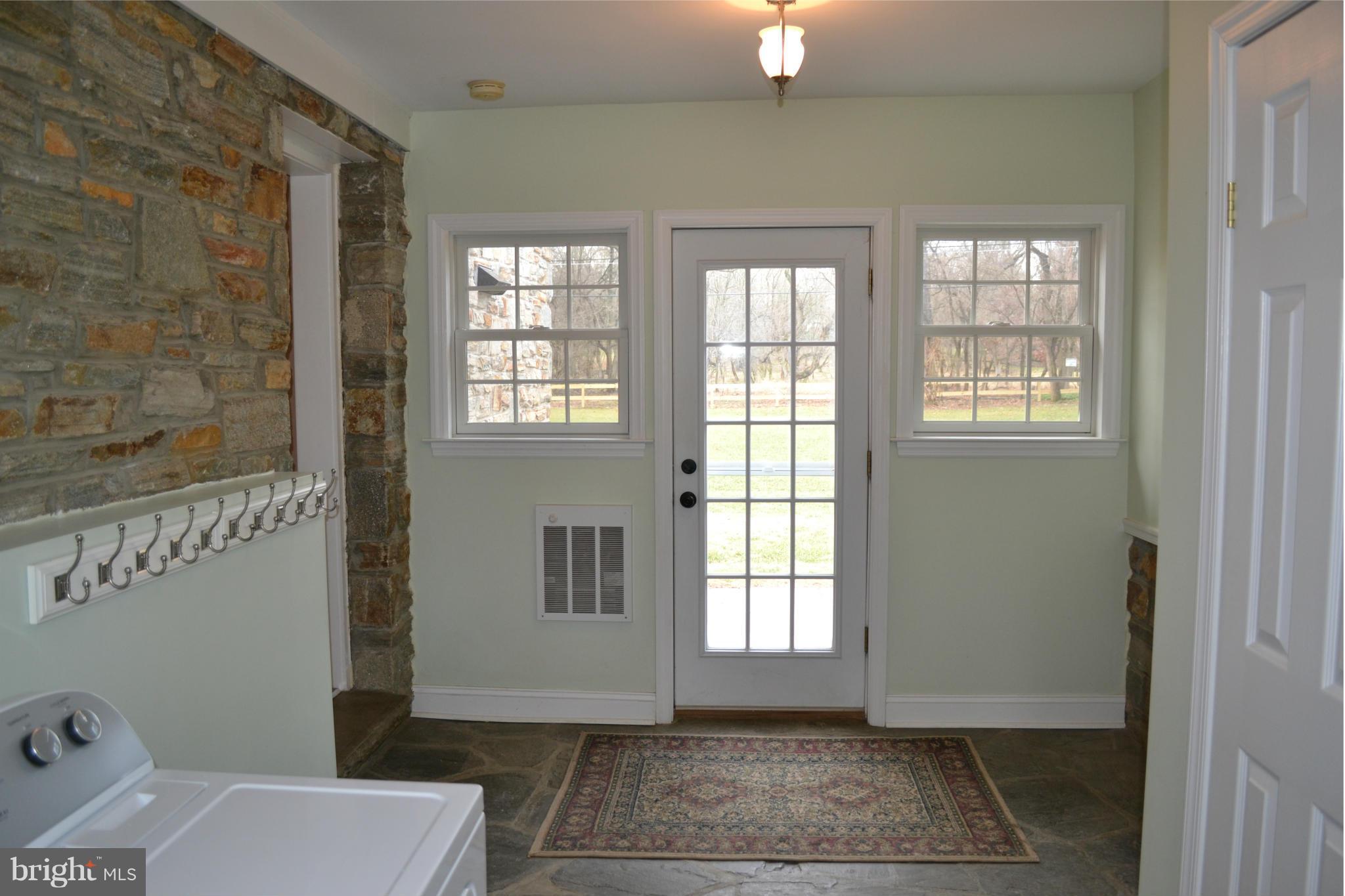 611 St Francis Road Baltimore, MD 21286 - Photo 27 of 29 Interior (General)