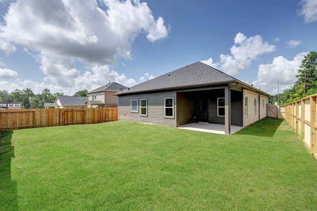408 Heritage Grv Road Blue Ridge, TX 75424 - Photo 15 of 18 The Davenport II- Rear Covered Patio