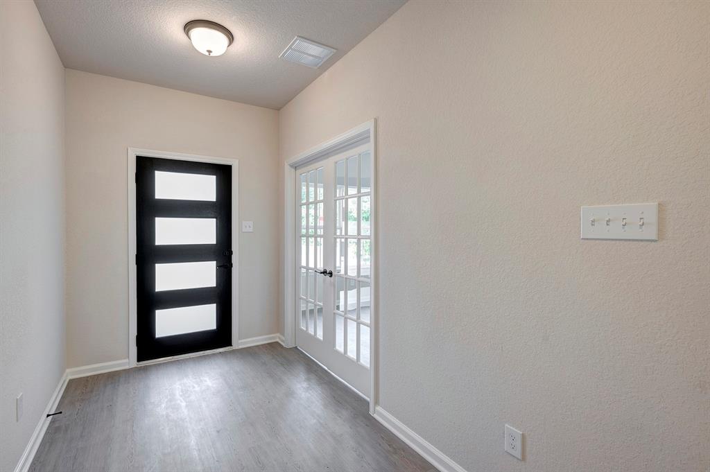 408 Heritage Grv Road Blue Ridge, TX 75424 - Photo 2 of 18 The Davenport II- Foyer and Study