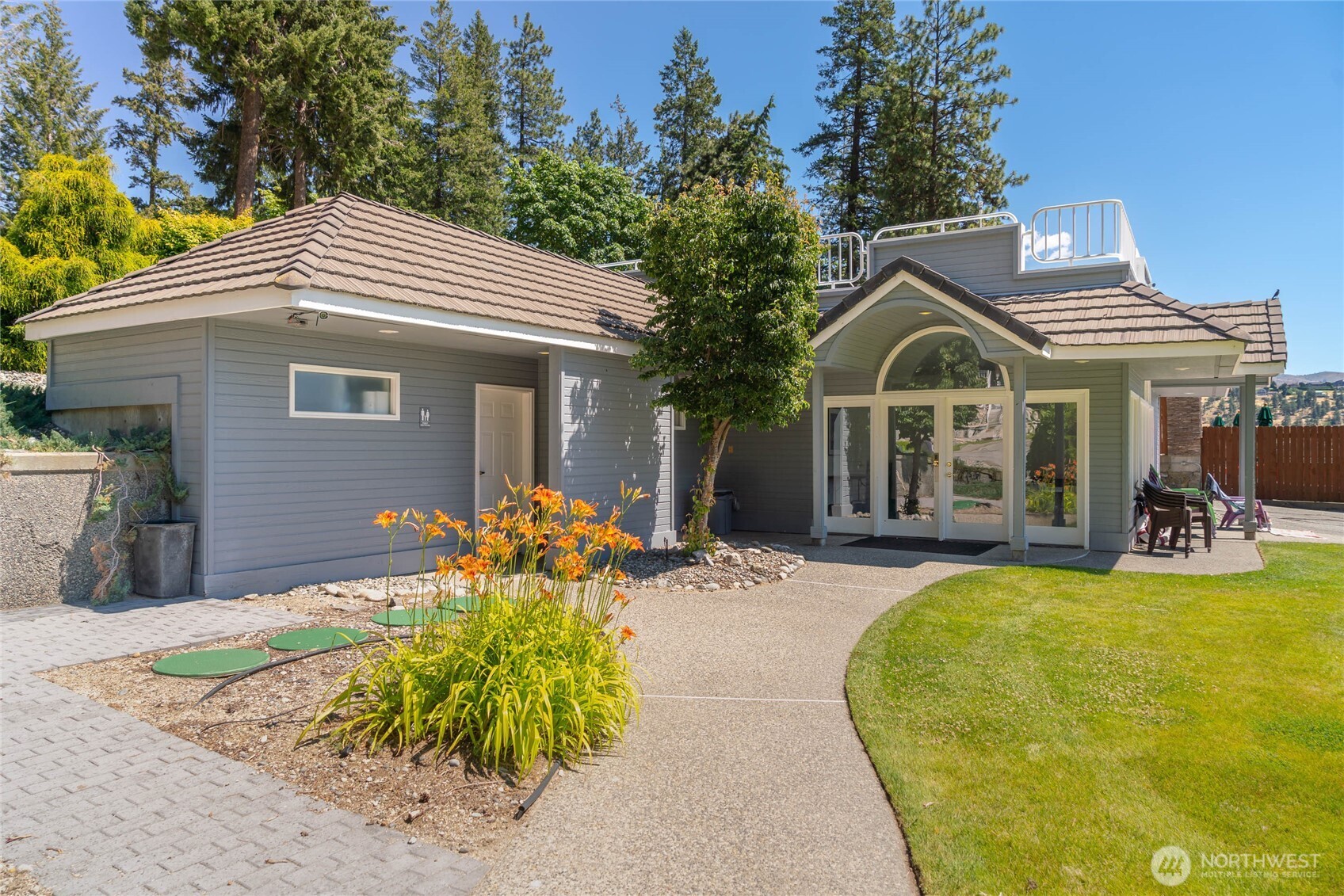 11155 South Lakeshore Road, Unit 17A Chelan, WA 98816 - Photo 22 of 33
