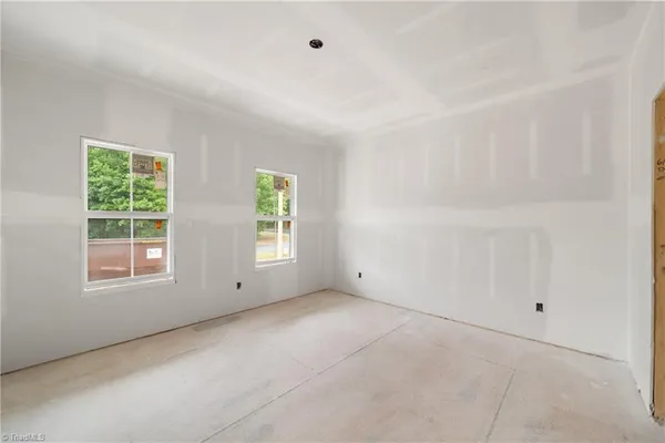 $409,900 | 410 Potters Landing, Denton, NC 27239