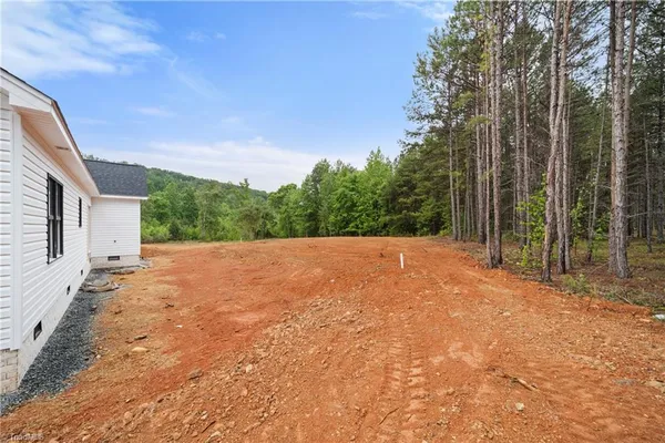 $409,900 | 410 Potters Landing, Denton, NC 27239