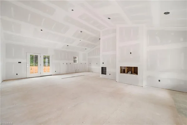 $409,900 | 410 Potters Landing, Denton, NC 27239