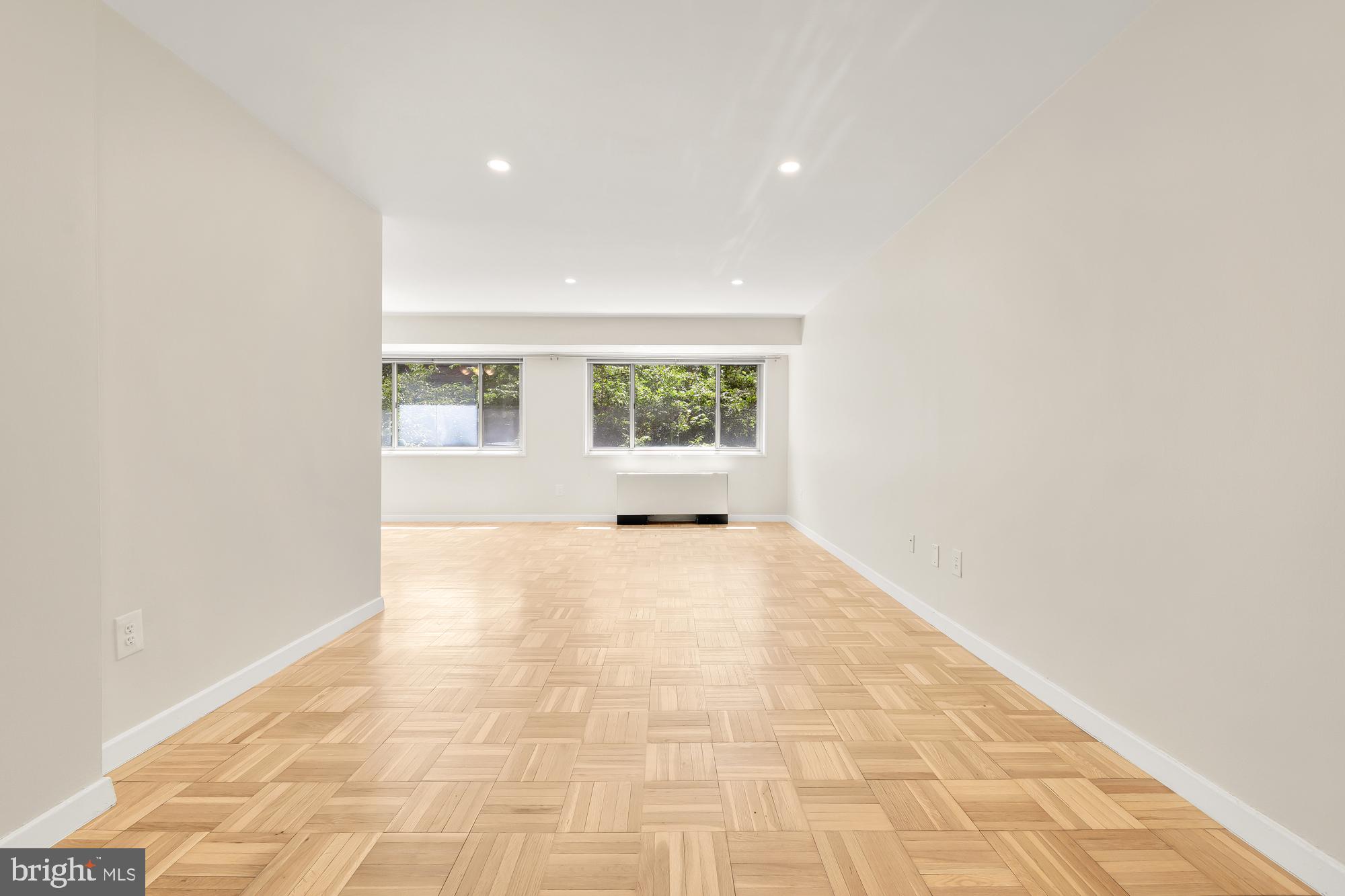 3900 Tunlaw Road Northwest, Unit 205 Washington, DC 20007 - Photo 7 of 39 Great natural light