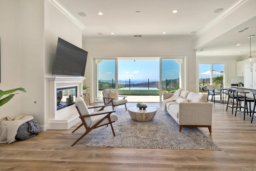 7127 Sitio Caliente Carlsbad, CA 92009 - Photo 4 of 24