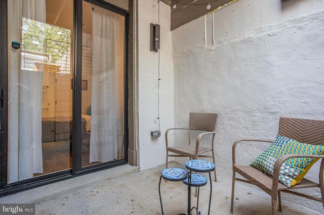 a view of a livingroom with furniture
